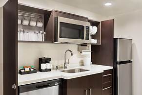 Home2 Suites By Hilton Milwaukee West