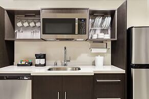 Home2 Suites By Hilton Milwaukee West