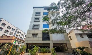 Treebo Marina Grand Railway station