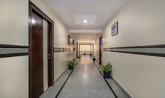 Treebo Marina Grand Railway station