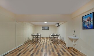 Treebo Marina Grand Railway station