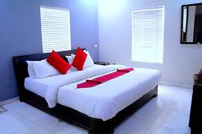 The Crib Art Hotel