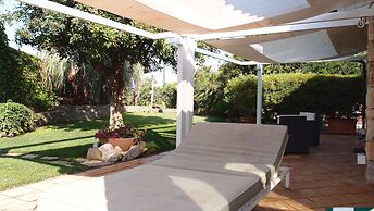 3197 Villa Delle Camelie by Perle di Puglia