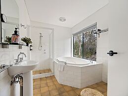 Island Brook Estate Vineyard and Chalets