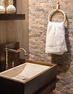 Kalista Superior Apartment by Airstay