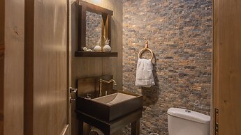 Kalista Superior Apartment by Airstay