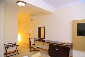 SUNLAND INTERNATIONAL HOTEL