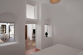 Madame Kalitsi-irini Apartment