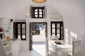 Madame Kalitsi-ariadni Apartment