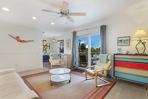 Coconut Bayou 2 Bedroom Home by RedAwning