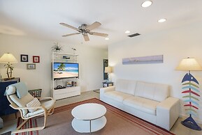 Coconut Bayou 2 Bedroom Home by RedAwning