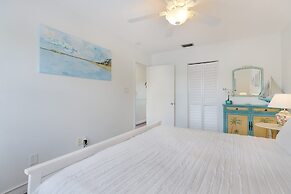 Coconut Bayou 2 Bedroom Home by RedAwning