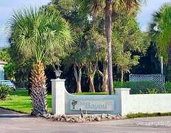 Coconut Bayou 2 Bedroom Home by RedAwning