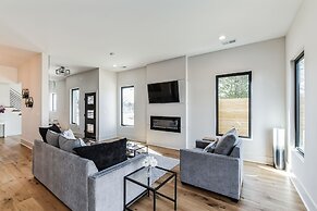 Modern! New! Built! Duplex! For Families! In Clt! 3 Bedroom Duplex by 