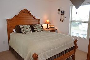 Seven Springs 4 BR Premium Condo, Mountain Views! by RedAwning - Save