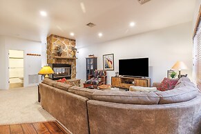 Seven Springs 4 BR Premium Condo, Deck with Views by RedAwning - Save