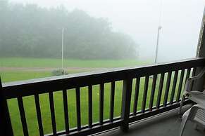 Seven Springs 3 BR Condo, Mountain Views! by RedAwning - Save 10% on 3