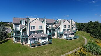 Seven Springs 2 BR Deluxe Condo, Mountain Views! by RedAwning - Save 1