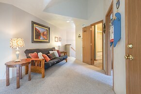 Seven Springs Meadowridge 3 Bedroom Premier Condo - Sleeps 10, Pet Fri