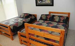 Seven Springs Meadowridge 2 Bedroom Standard Condo With Deck and Mount