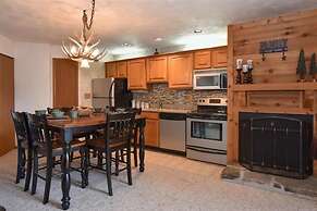 Seven Springs Sunridge 1 Bedroom Loft Standard Condo, Ski In Ski Out! 