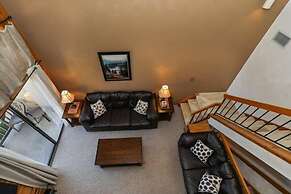 Seven Springs Sunridge 1 Bedroom Loft Standard Condo, Ski In Ski Out! 