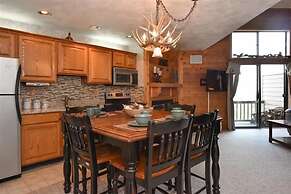 Seven Springs 1 BR+Loft Condo, Ski In Ski Out! by RedAwning - Save 10%