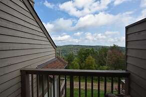 Seven Springs 1 BR+Loft Condo, Ski In Ski Out! by RedAwning - Save 10%