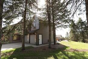 Seven Springs Sunridge 3 Bedrooms Premium Condo, Private Hot Tub! by R