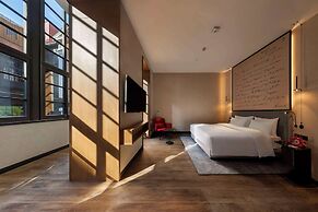 Radisson Red Tbilisi