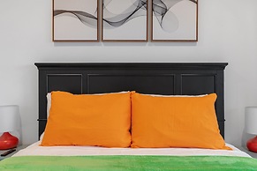 Guadalupe Bluff Modern House 5 Bedroom Home by RedAwning