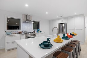 Guadalupe Bluff Modern House 5 Bedroom Home by RedAwning