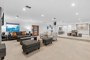 Guadalupe Bluff Modern House 5 Bedroom Home by RedAwning