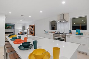 Guadalupe Bluff Modern House 5 Bedroom Home by RedAwning