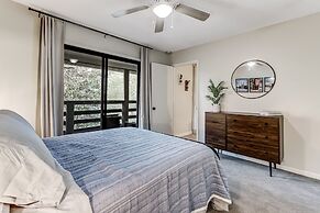 3e Amelia Landings 2 Bedroom Condo by RedAwning