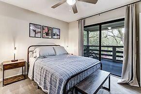 3e Amelia Landings 2 Bedroom Condo by RedAwning