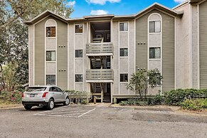 3e Amelia Landings 2 Bedroom Condo by RedAwning