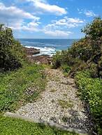 Ragged Rocks - Warm And Inviting Cottage With Uninterrupted Ocean View