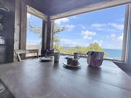 Ragged Rocks - Warm And Inviting Cottage With Uninterrupted Ocean View