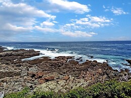 Ragged Rocks - Warm And Inviting Cottage With Uninterrupted Ocean View