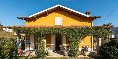 Maison Jaune by Wonderful Italy