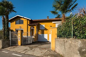 Maison Jaune by Wonderful Italy