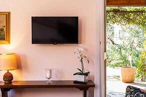 Maison Jaune by Wonderful Italy