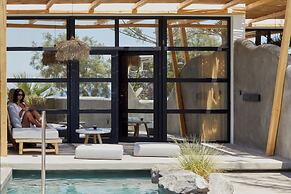 Oscar Beachfront Suites-Adults Only