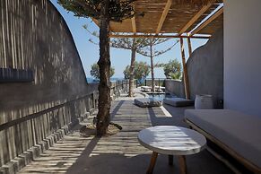 Oscar Beachfront Suites-Adults Only