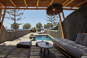 Oscar Beachfront Suites-Adults Only