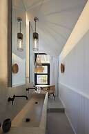 Oscar Beachfront Suites-Adults Only