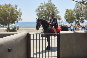 Oscar Beachfront Suites-Adults Only