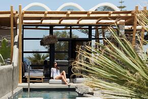 Oscar Beachfront Suites-Adults Only