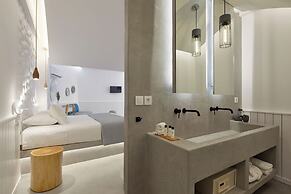 Oscar Beachfront Suites-Adults Only